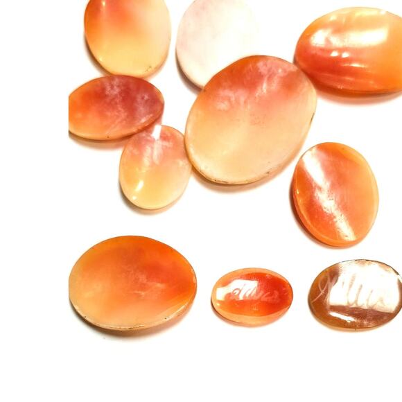 Vintage Conch Shell & Sardonyx Cameo Brooch Lot - Picture 4 of 8